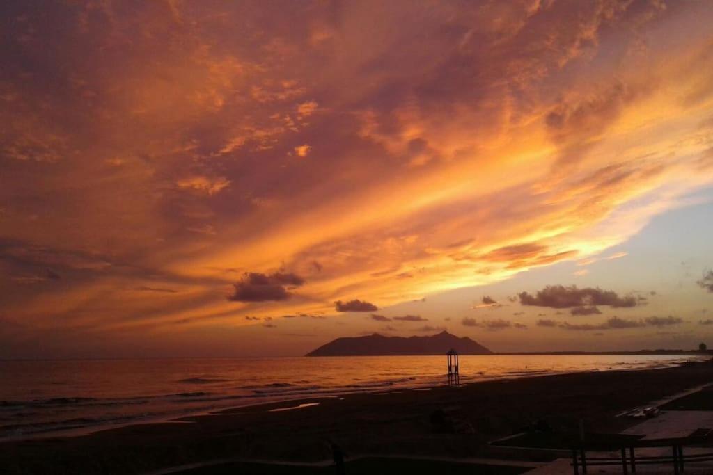 Casa Al Mare - Lido Lägenhet Terracina Exteriör bild